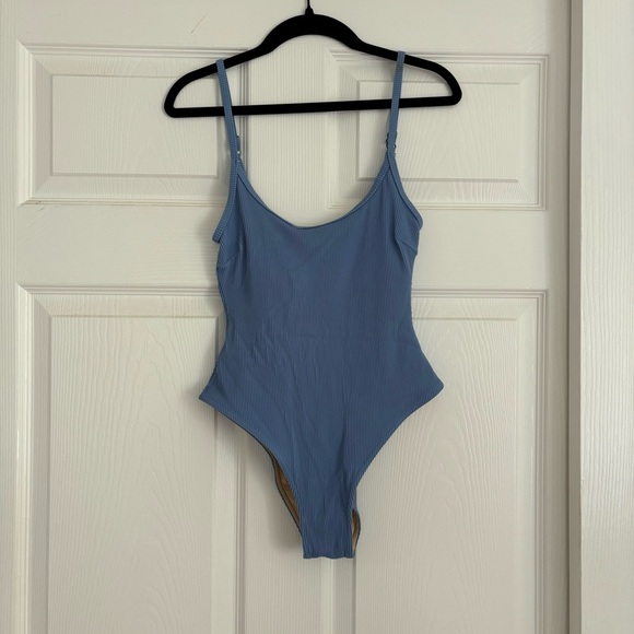 Zulu & Zephyr Signature Simple One Piece - DIFFERENT COLOR! - Picture 3 of 9